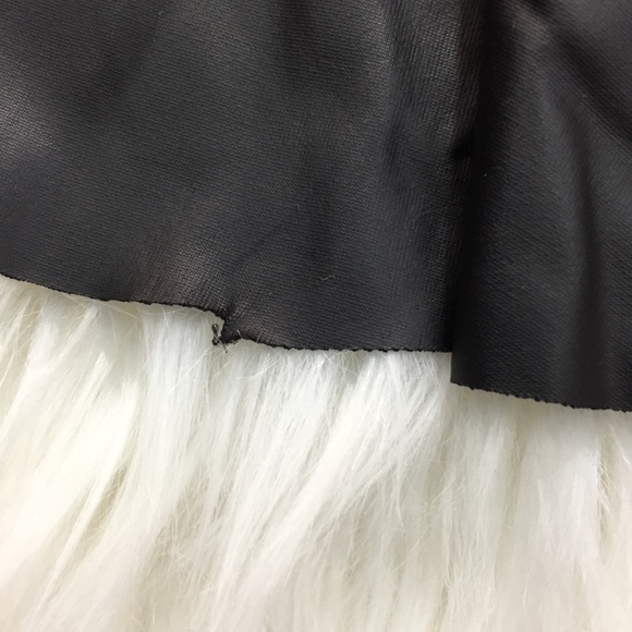 • Dots • - Picture 4 of 8